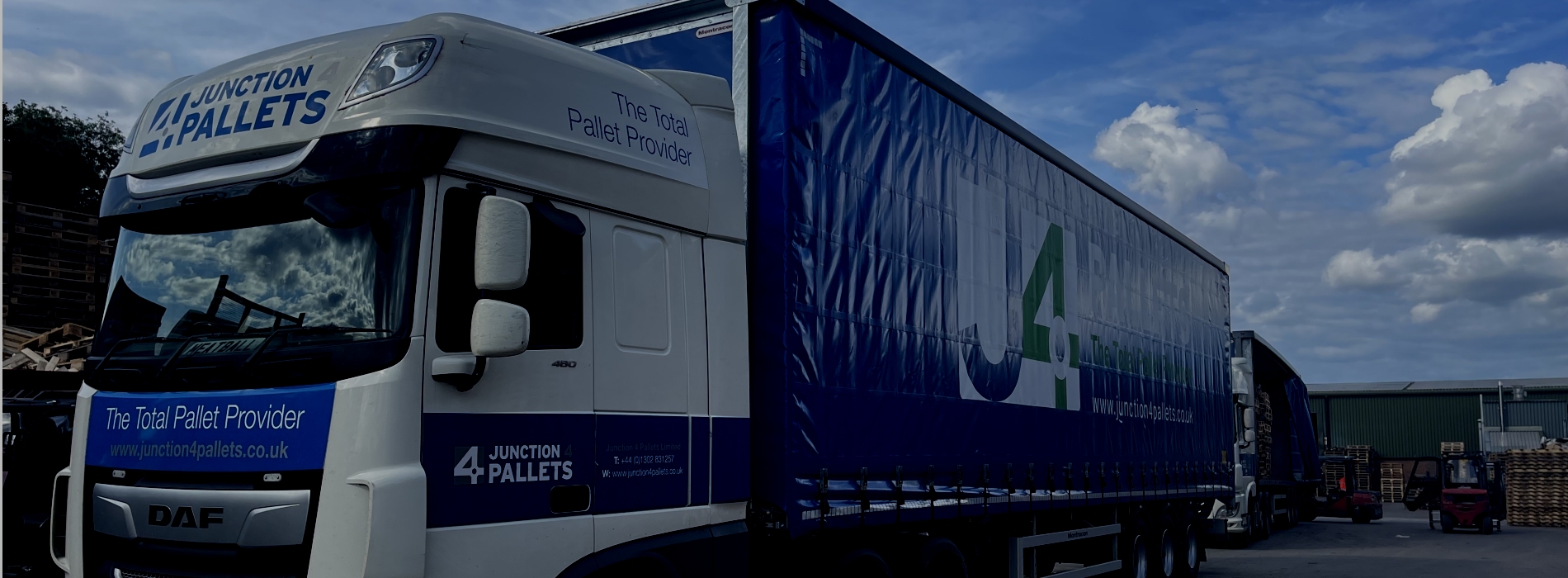 Junction 4 Pallets Wagon